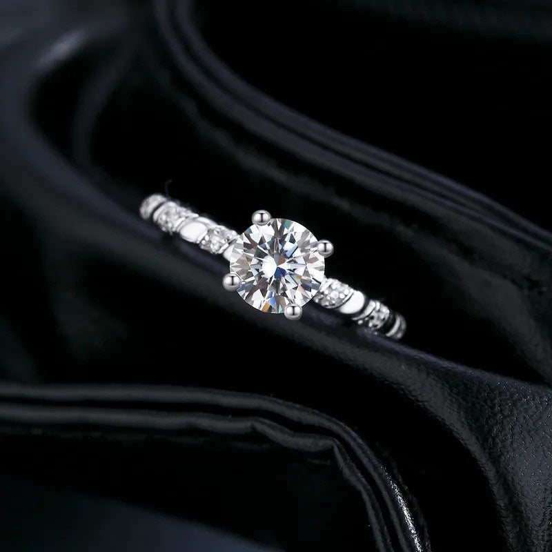 Sterling Silver 1.00ct Solitaire Moissanite Ring with Rope Twist Band